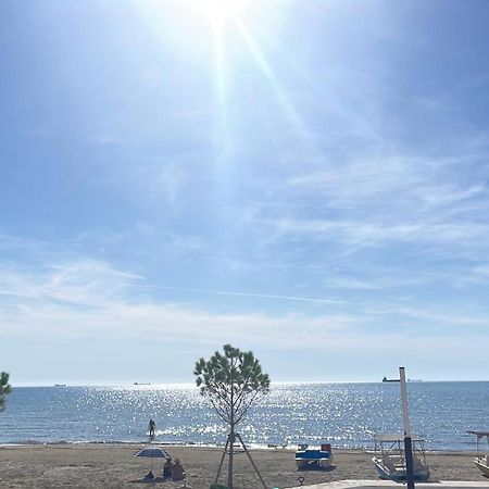 Beautiful Sea View Apartment Durrës 外观 照片